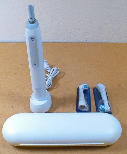 Oral electric toothbrush - oral-b,